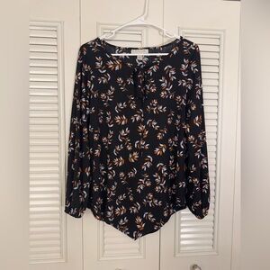 Emaline Women's Black Long Sleeve Orange & White Leaf Pattern Top Casual Small